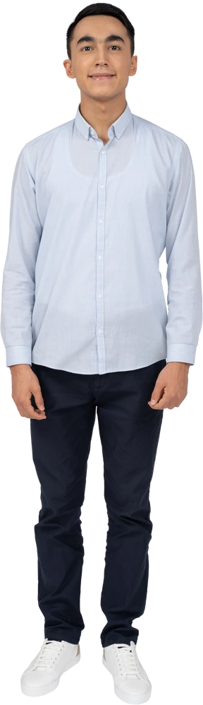 Man in casual clothes standing