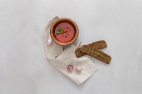 Some tomato sauce, brown bread and garlic