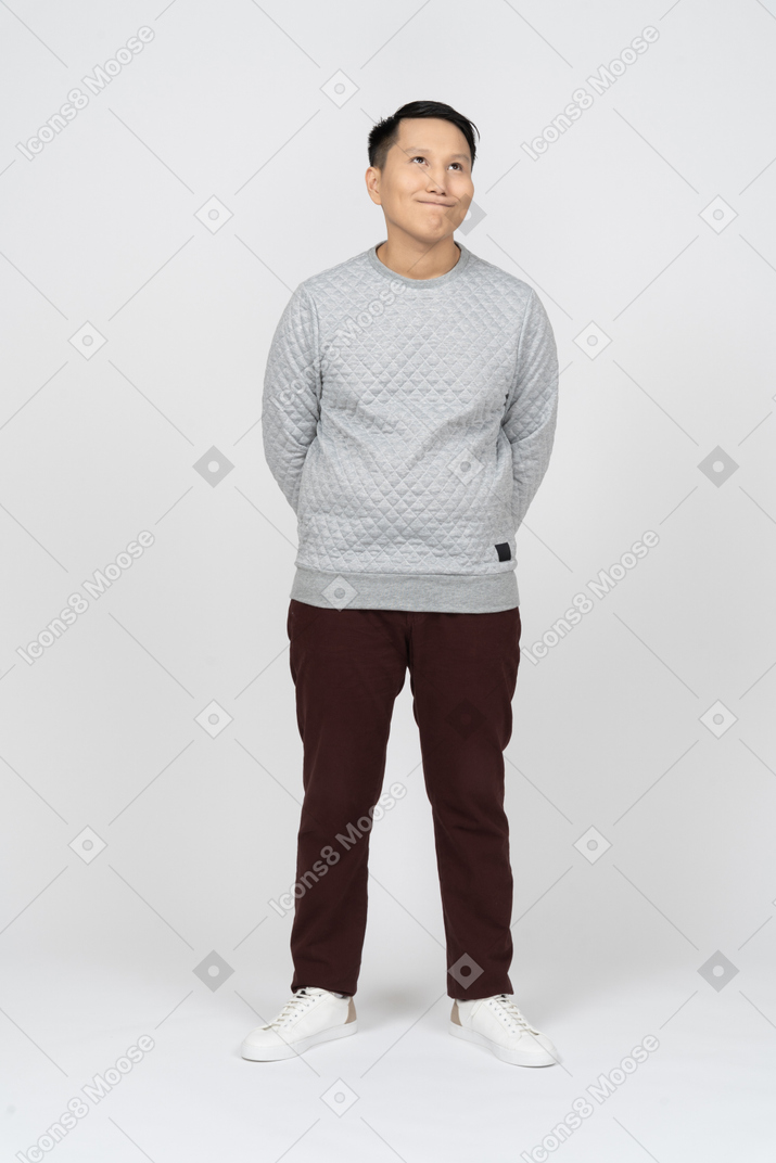 Man in casual clothes standing