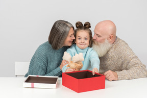 Les grands-parents m'ont eu un jouet que j'ai demandé