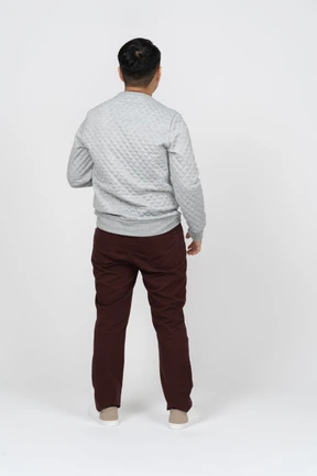 Man in casual clothes standing