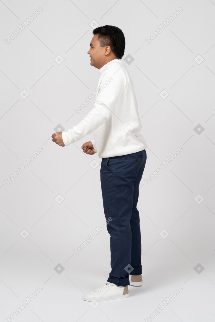 Man in casual clothes standing