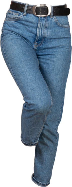 Jeans de cintura baixa com faixa preta