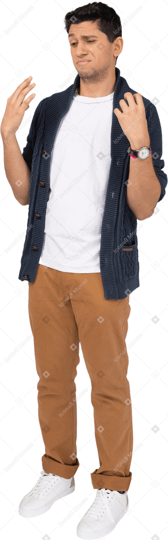 Man in casual clothes standing