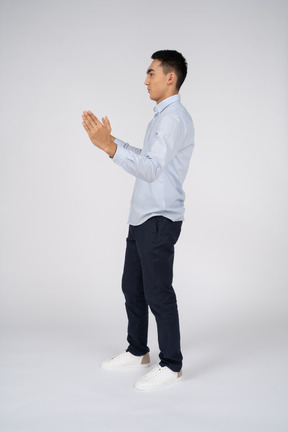 Man in casual clothes standing