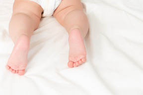 Jambes de bébé