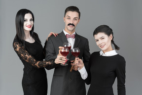 Los addams también saben divertirse.