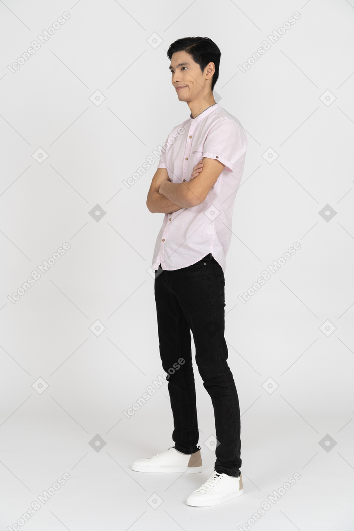 Man in casual clothes standing