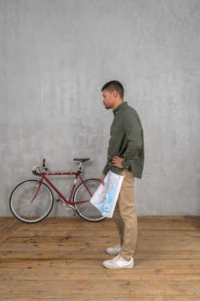 Man holding city map