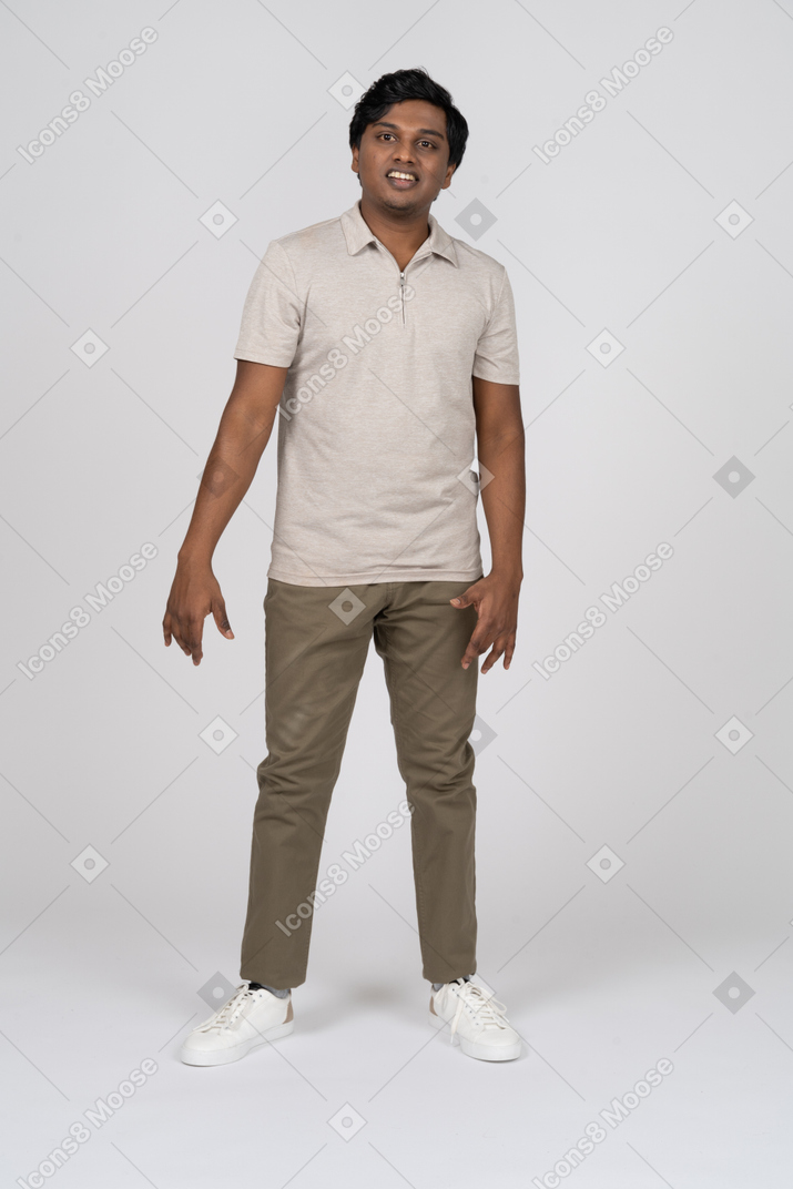 Man in casual clothes standing