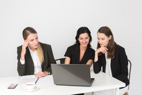 Nel bel mezzo del processo di lavoro con la squadra