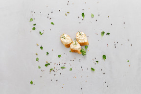 Bruschetta com queijo