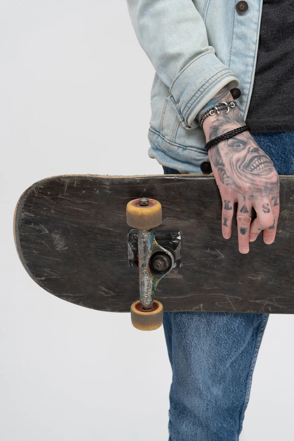 Gullwing skateboard truck tattoo – Pendenziero