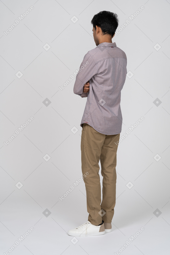 Man in casual clothes standing