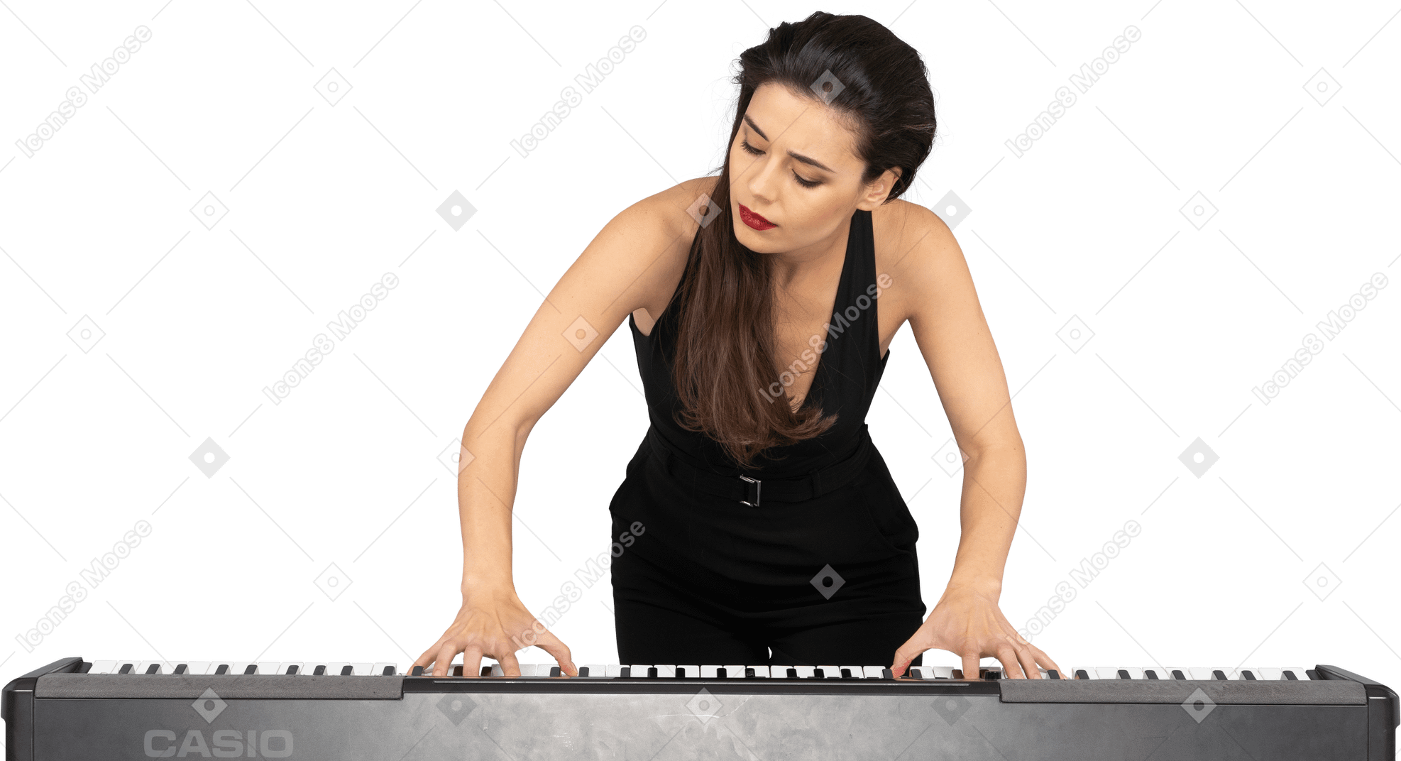 Vorderansicht einer jungen dame im schwarzen kleid, die das klavier spielt