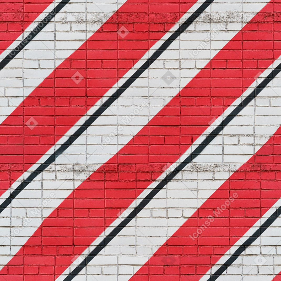 白色的砖墙，有红色和黑色的条纹