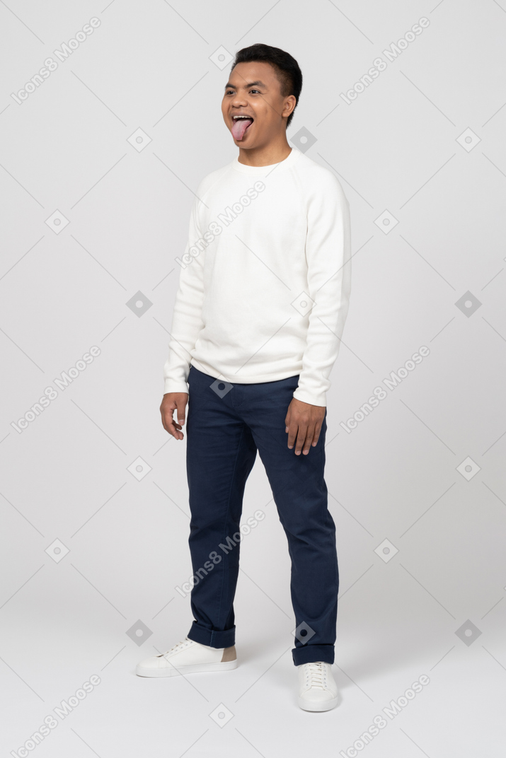 Man in casual clothes standing