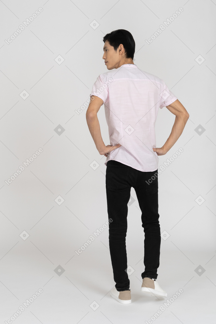 Man in casual clothes standing