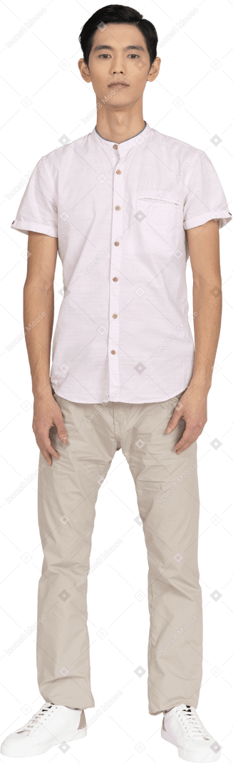 Man in casual clothes standing