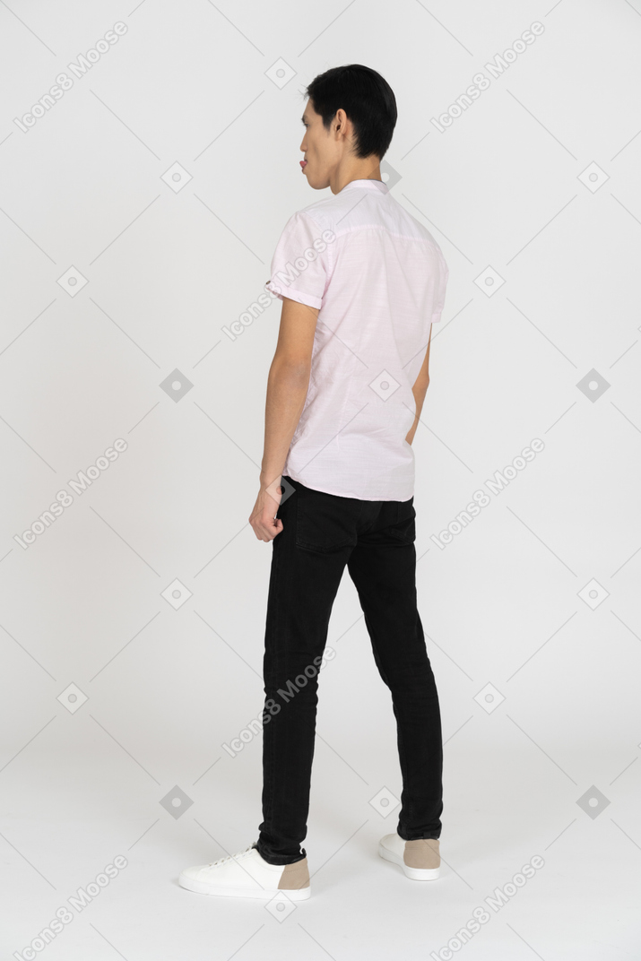 Man in casual clothes standing