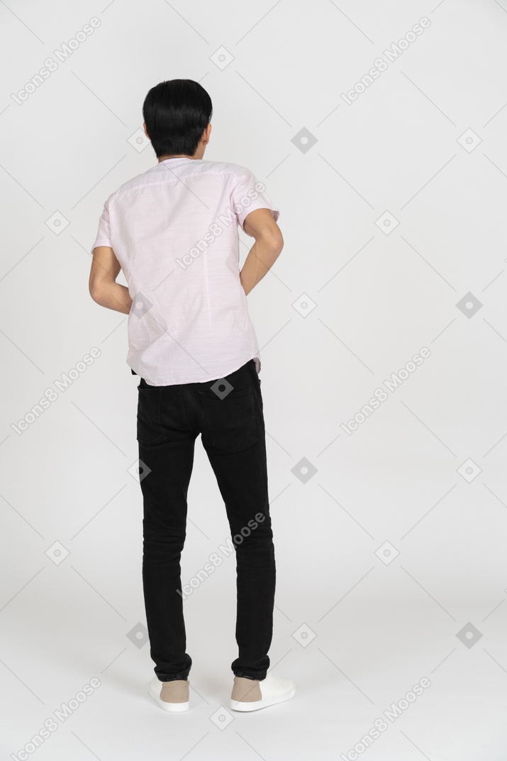 Man in casual clothes standing