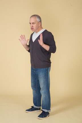 Man in casual clothes standing