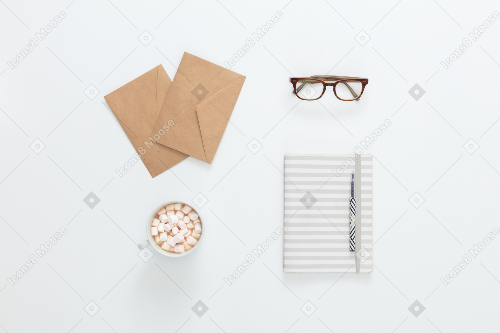 Enveloppes en papier marron