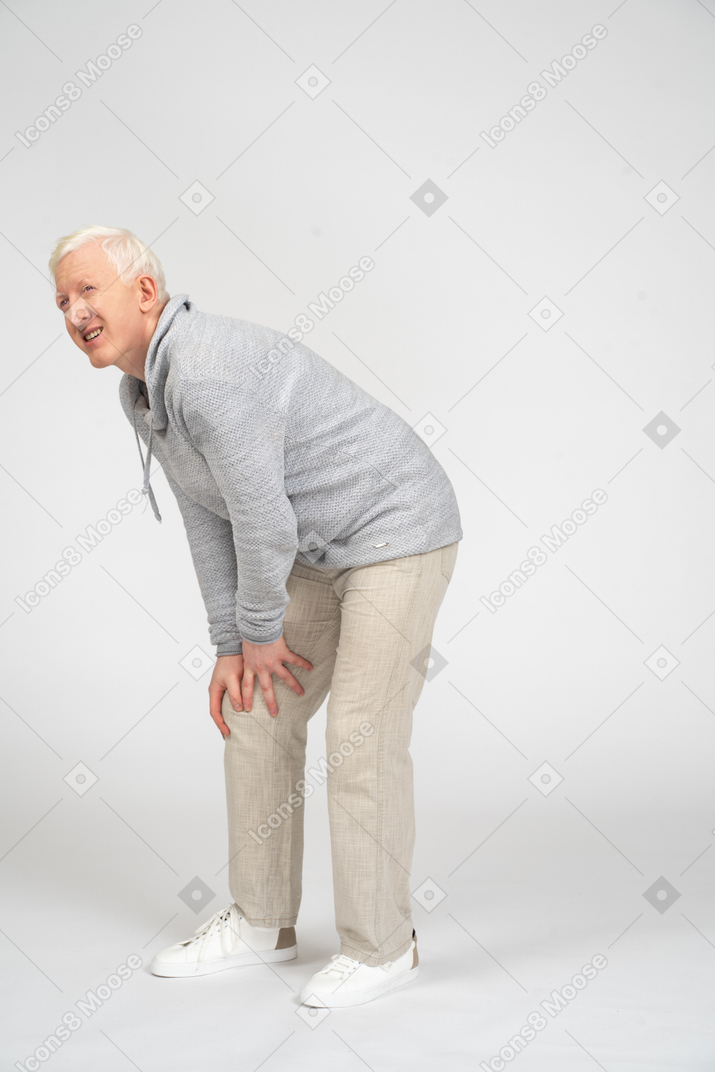 Middle-aged man suffering from knee pain