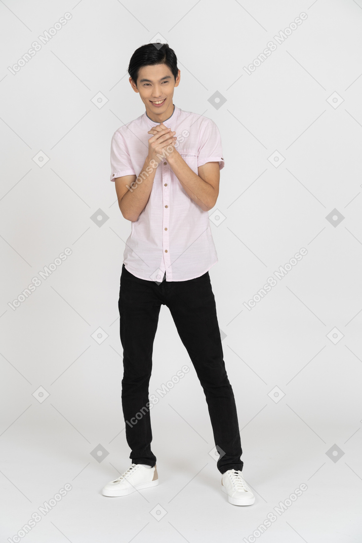 Man in casual clothes standing