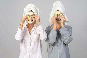 Cucumbers masks are belived to work good on face skin