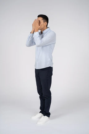 Man in casual clothes standing