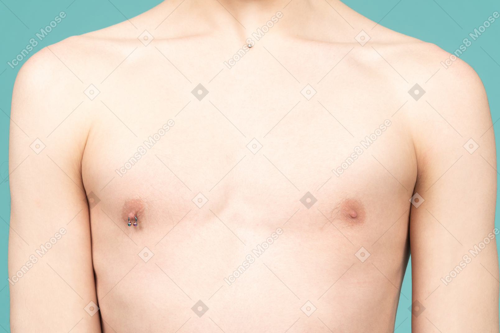 Close-up do peito de um homem