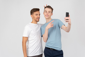 Ein kurzes selfie zusammen mit meinem bruder