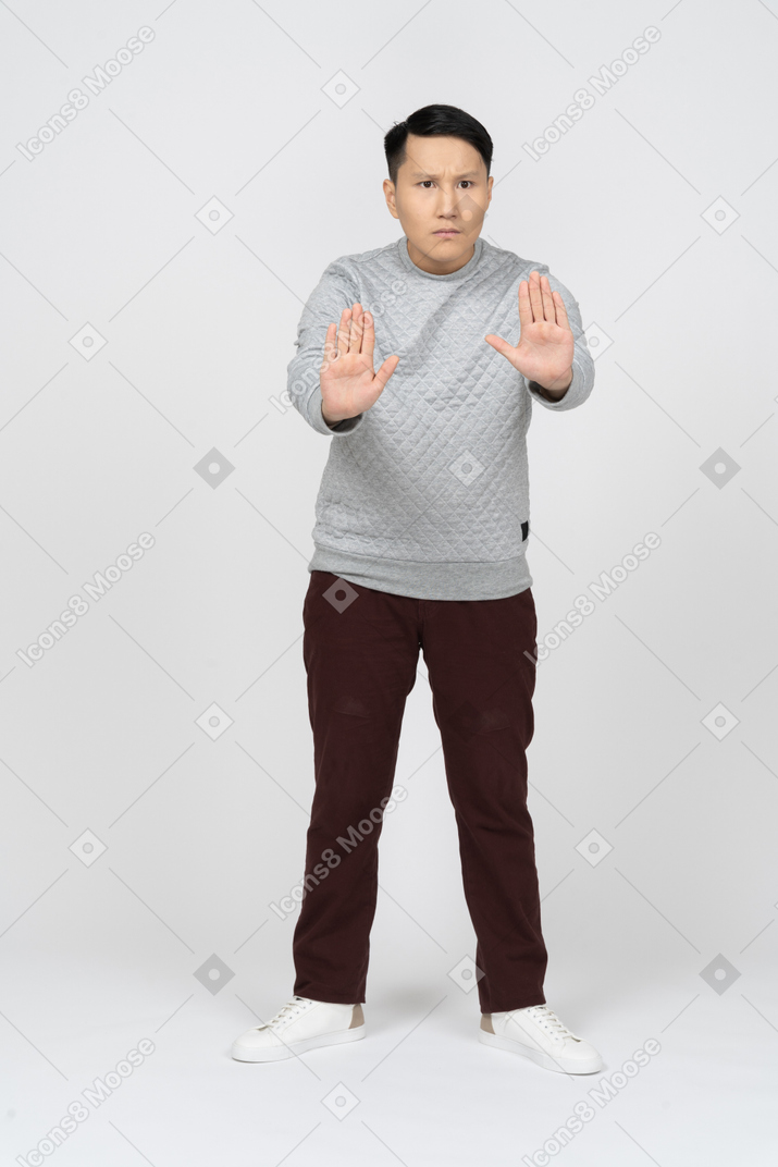 Man in casual clothes standing