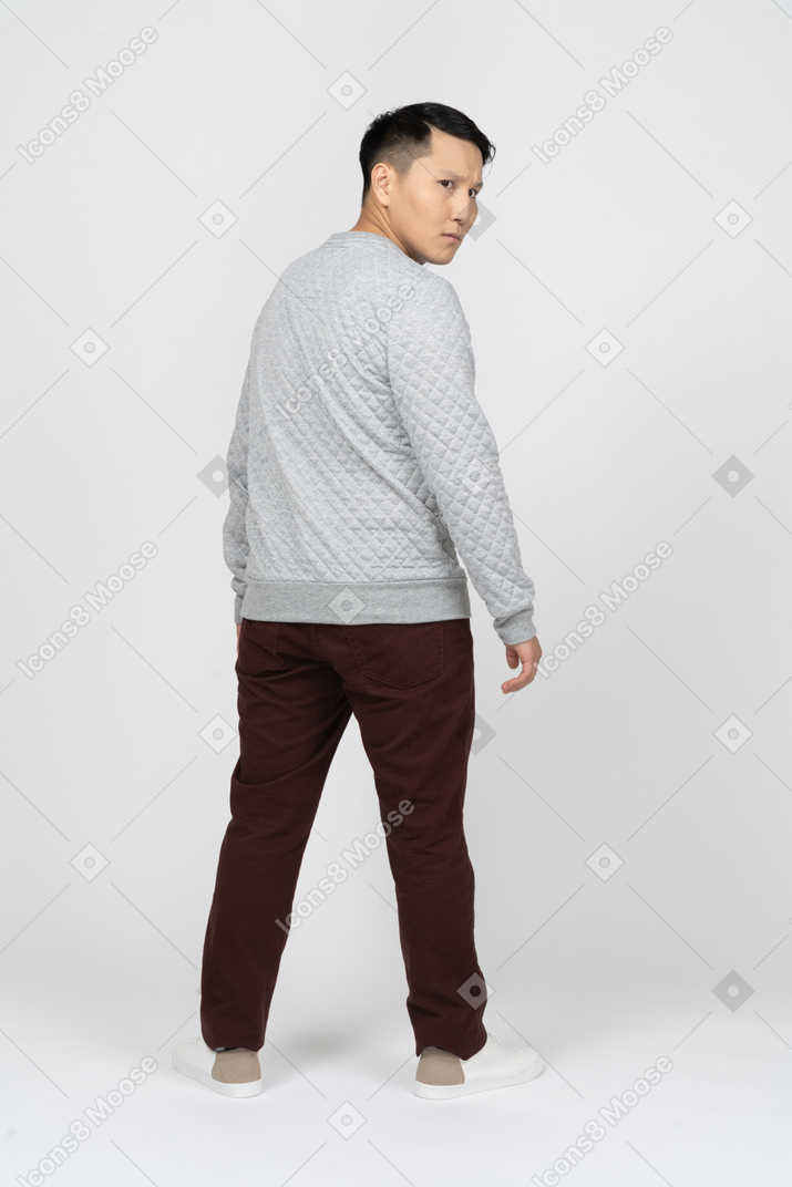 Man in casual clothes standing