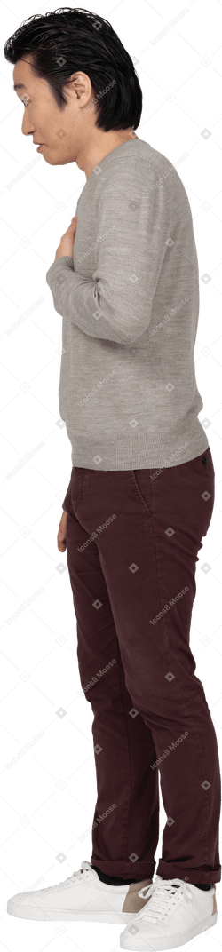 Man in casual clothes posing