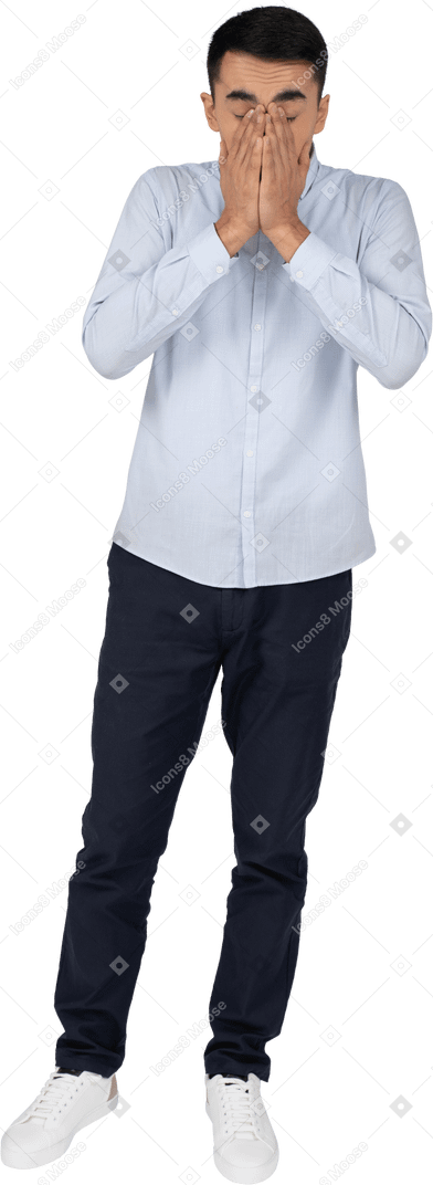 Man in casual clothes standing