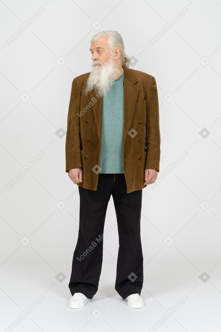 Porträt eines alten mannes mit seitlich gedrehtem kopf