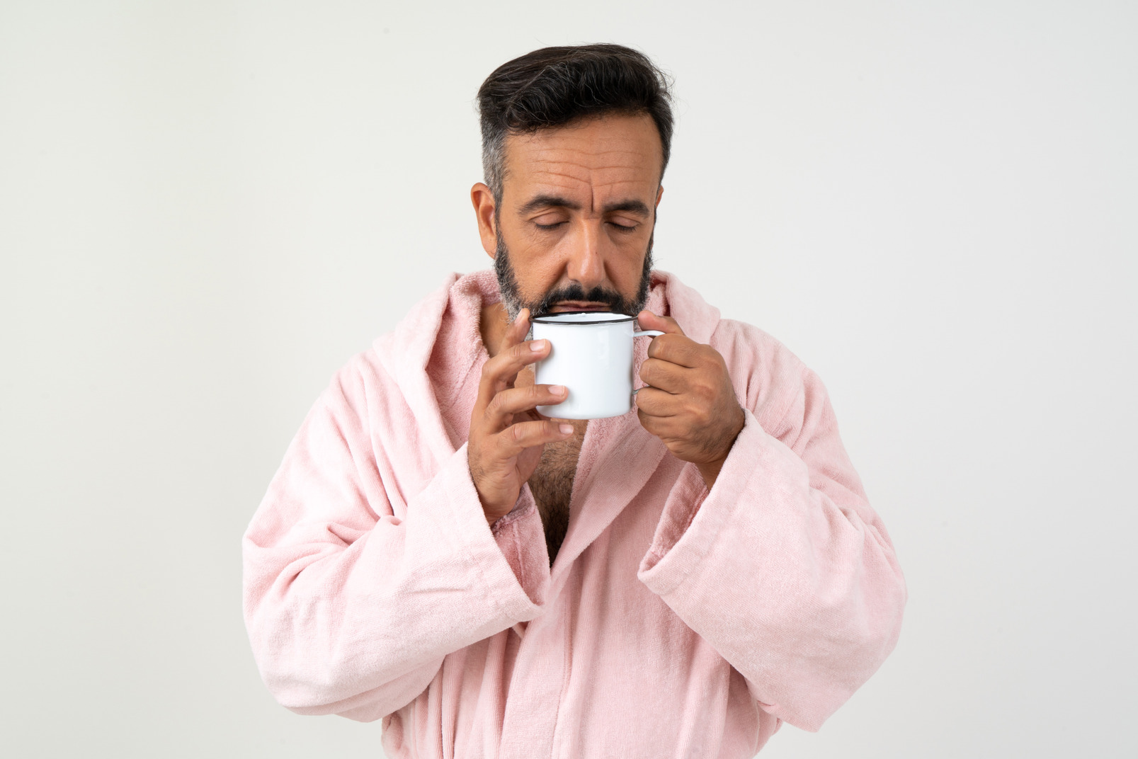 Mature man drinking a coffee