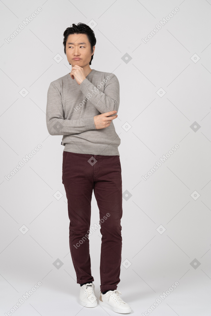 Man in casual clothes standing