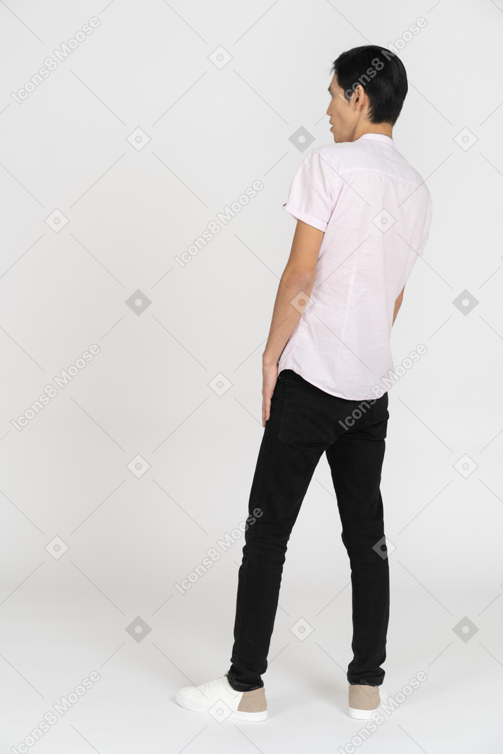 Man in casual clothes standing