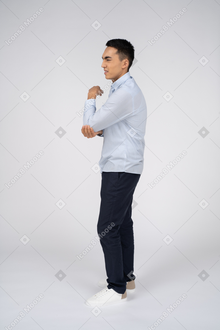 Man in casual clothes standing