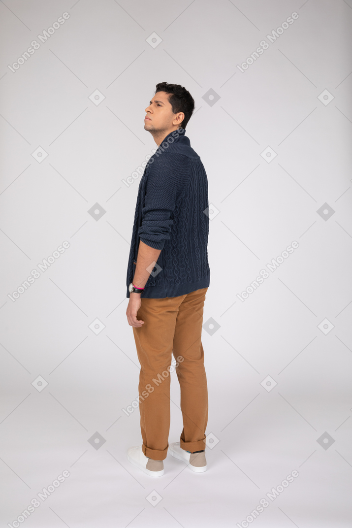 Man in casual clothes standing