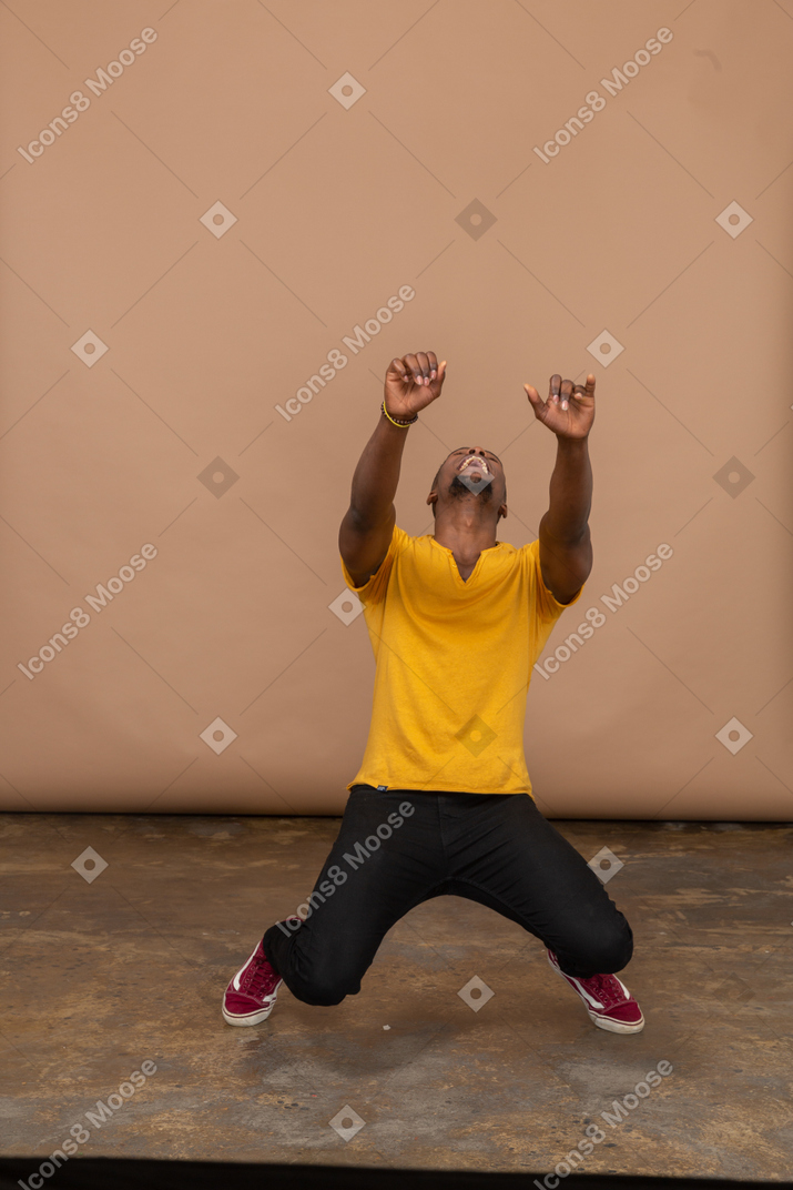 Man in casual clothes standing