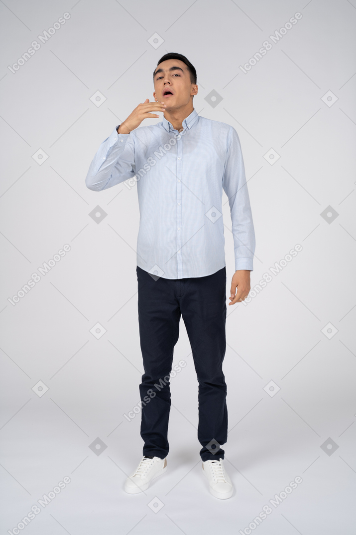 Man in casual clothes standing