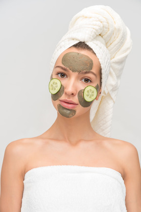 Cucucmber and clay mask must be quite a powerful combination