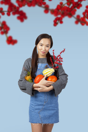 Belle jeune femme asiatique