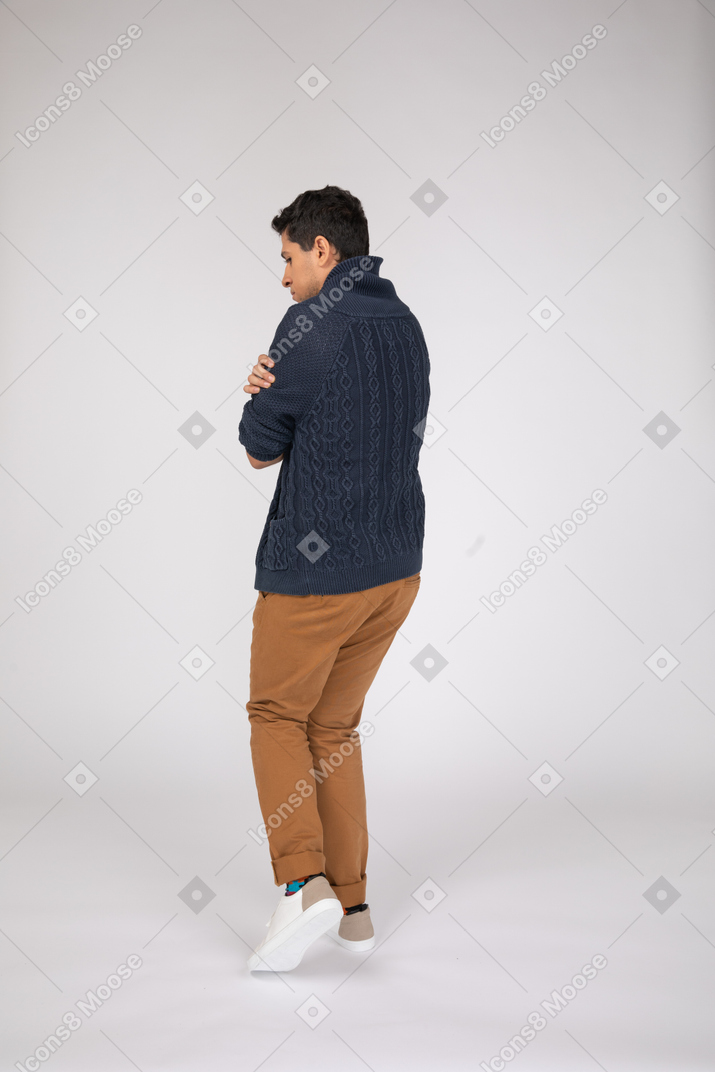 Man in casual clothes standing