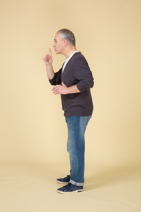 Man in casual clothes standing