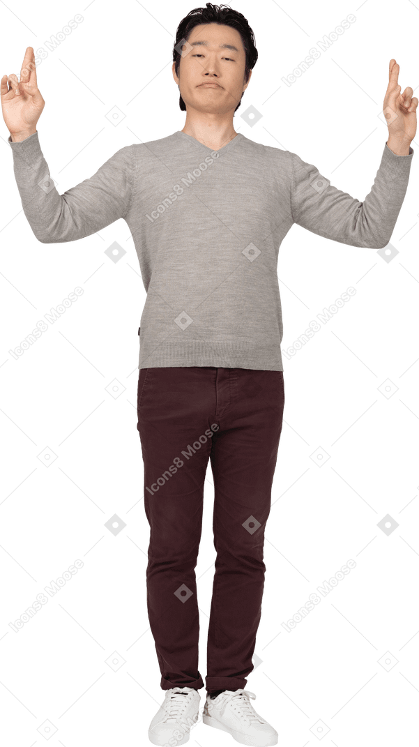 Man in casual clothes posing